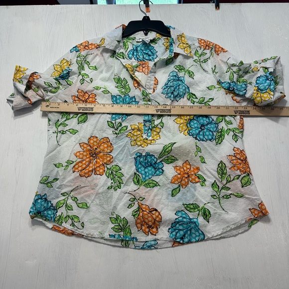 Cathy Daniels Women’s Floral Button Blouse XL 100% Cotton Textured Dot White Top - Picture 4 of 7